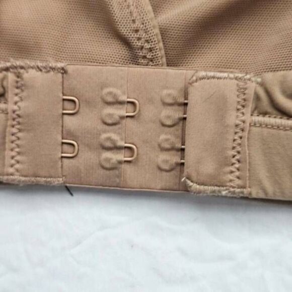 SKIMS CROSS FRONT BRA NWT - Picture 6 of 8